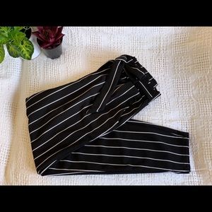 black/white striped pant